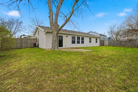 Tiny photo for 221 Davis Lane, Bolingbrook, IL 60440 (MLS # 12589071)