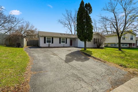 Tiny photo for 221 Davis Lane, Bolingbrook, IL 60440 (MLS # 12589071)