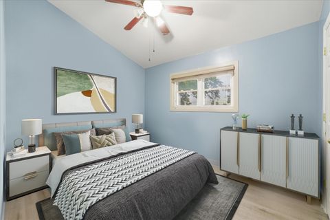 Tiny photo for 1582 Pennsylvania Avenue, Des Plaines, IL 60018 (MLS # 12511169)