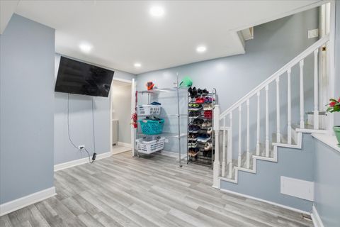 Tiny photo for 1582 Pennsylvania Avenue, Des Plaines, IL 60018 (MLS # 12511169)