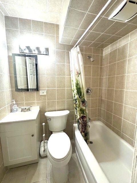 Tiny photo for 1582 Pennsylvania Avenue, Des Plaines, IL 60018 (MLS # 12511169)