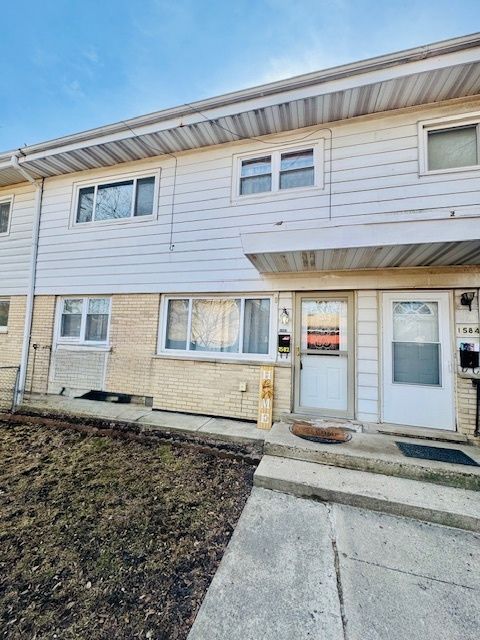 Photo of 1582 Pennsylvania Avenue, Des Plaines, IL 60018 (MLS # 12511169)