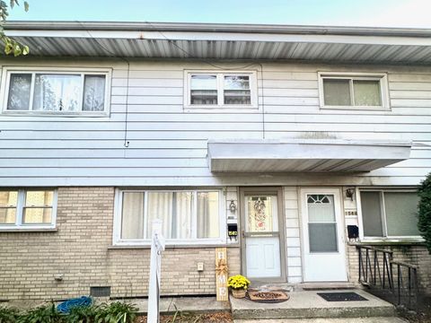 Photo of 1582 Pennsylvania Avenue, Des Plaines, IL 60018 (MLS # 12511169)