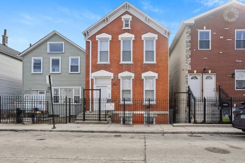 1117 W 18th Place Chicago IL 60608
