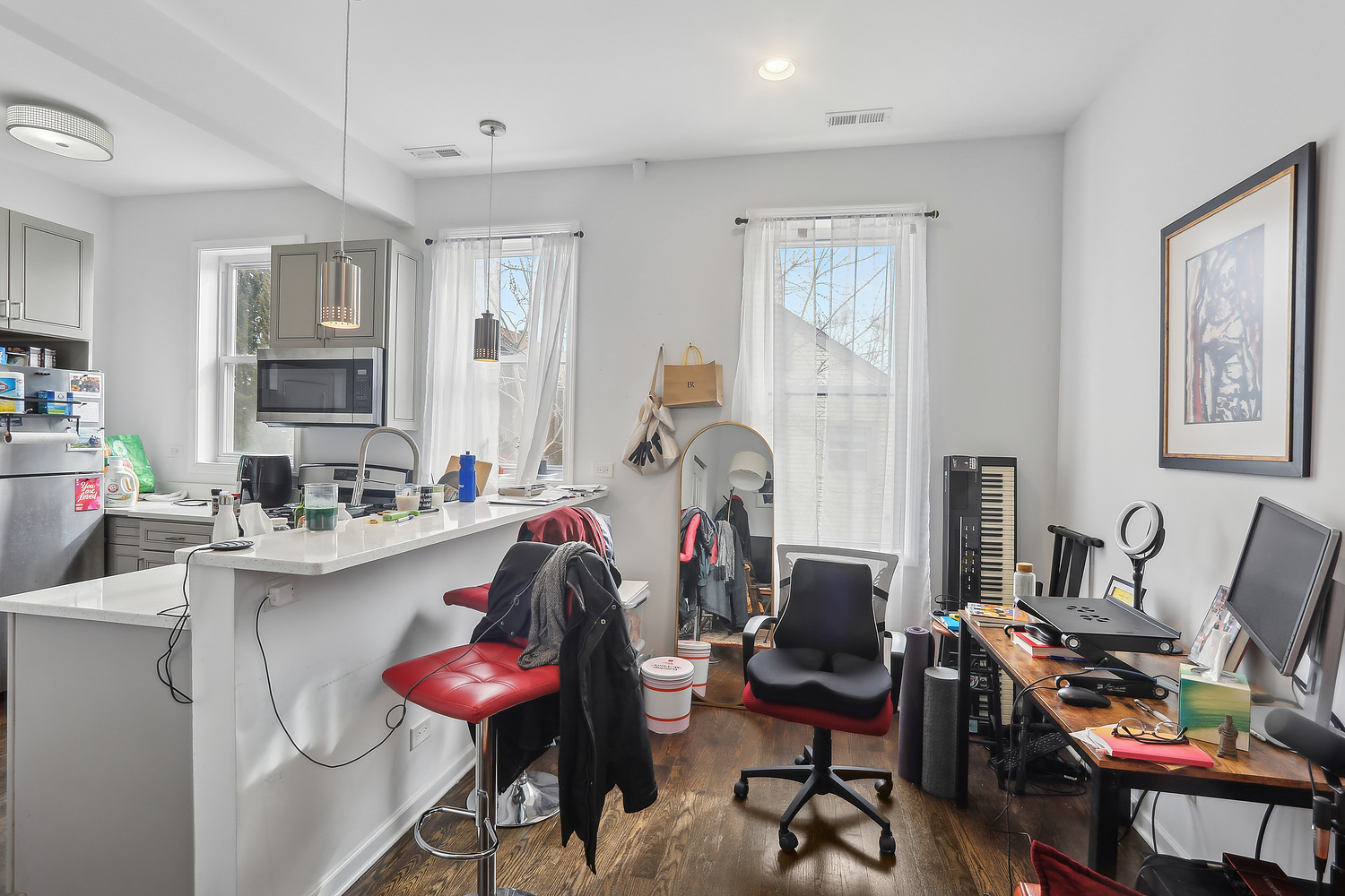 1117 W 18th Place