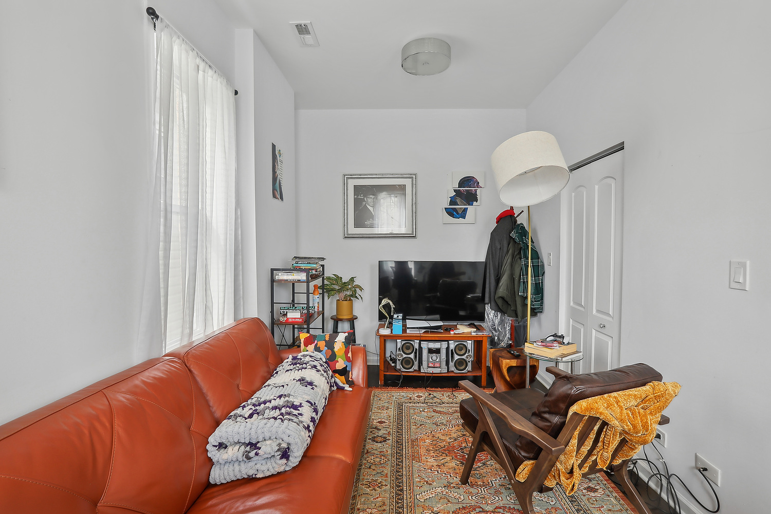 1117 W 18th Place