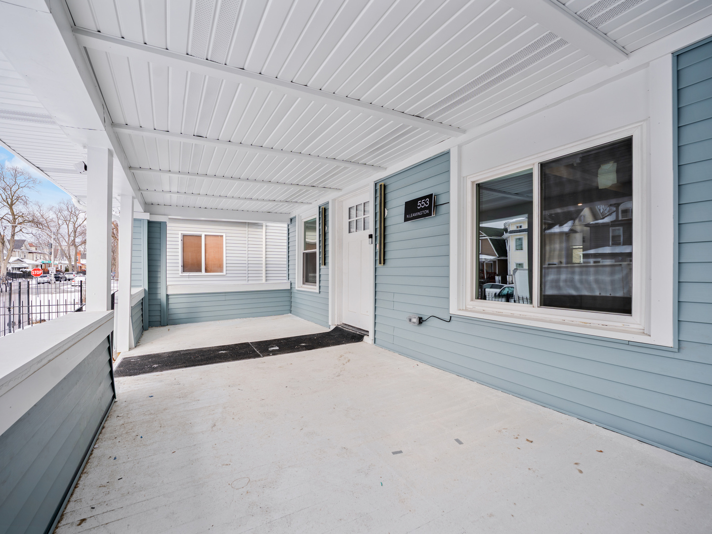 553 N Leamington Avenue