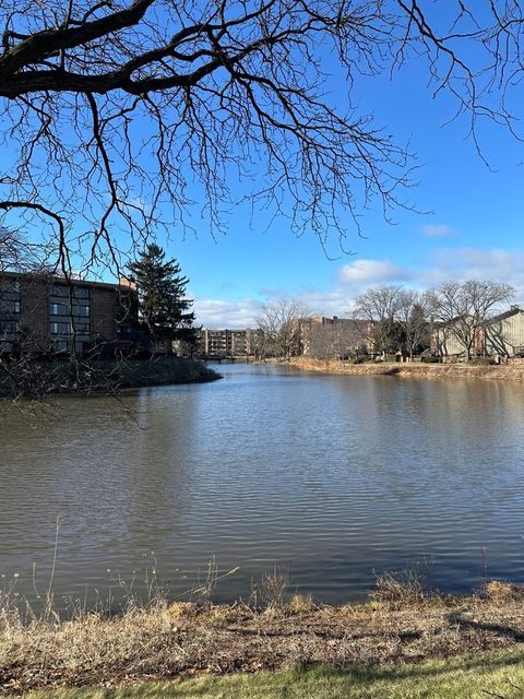 Tiny photo for 301 Lake Hinsdale Drive #108, Willowbrook, IL 60527 (MLS # 12544571)