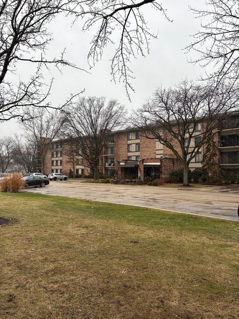 Tiny photo for 301 Lake Hinsdale Drive #108, Willowbrook, IL 60527 (MLS # 12544571)