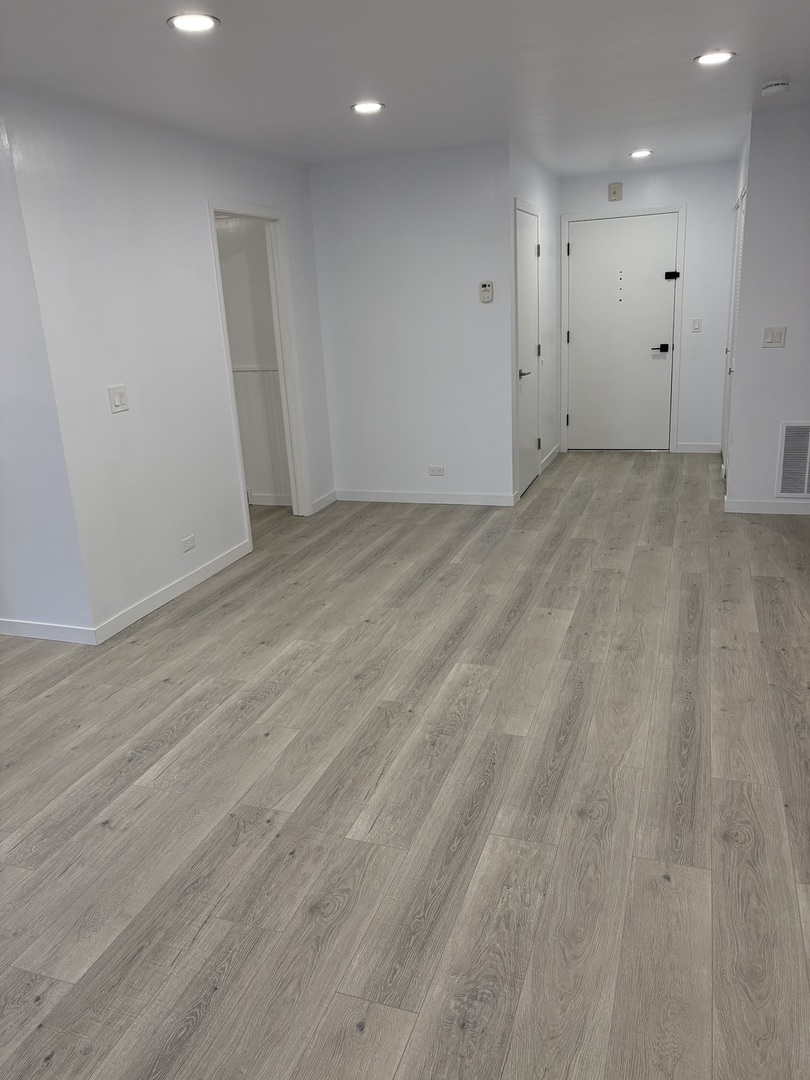 301 Lake Hinsdale Drive 108