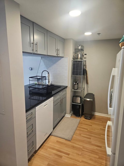 Tiny photo for 308 Happ Road #304, Northfield, IL 60093 (MLS # 12678879)