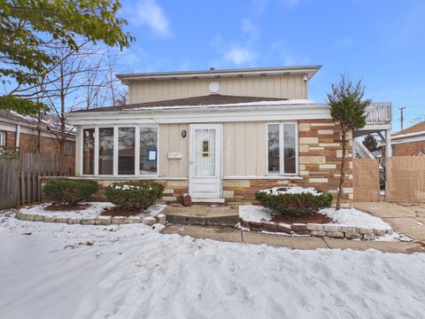4707 W 82nd Place Chicago IL 60652