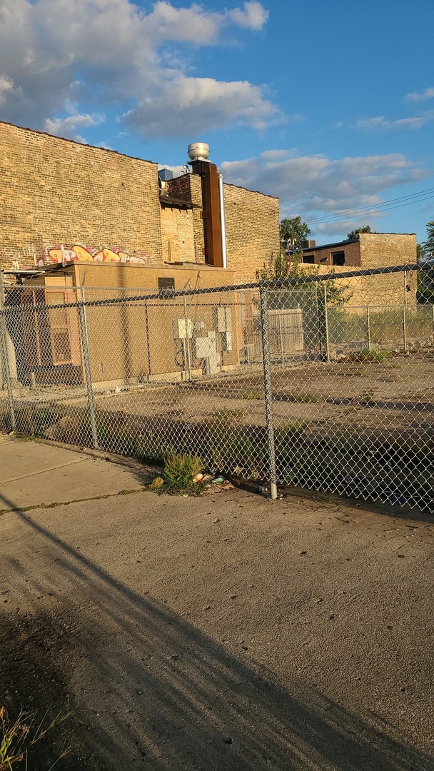 3903 W Harrison Street