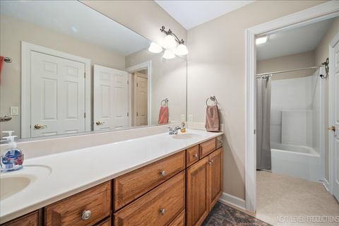 Tiny photo for 781 Manor Hill Place, Sugar Grove, IL 60554 (MLS # 12508475)