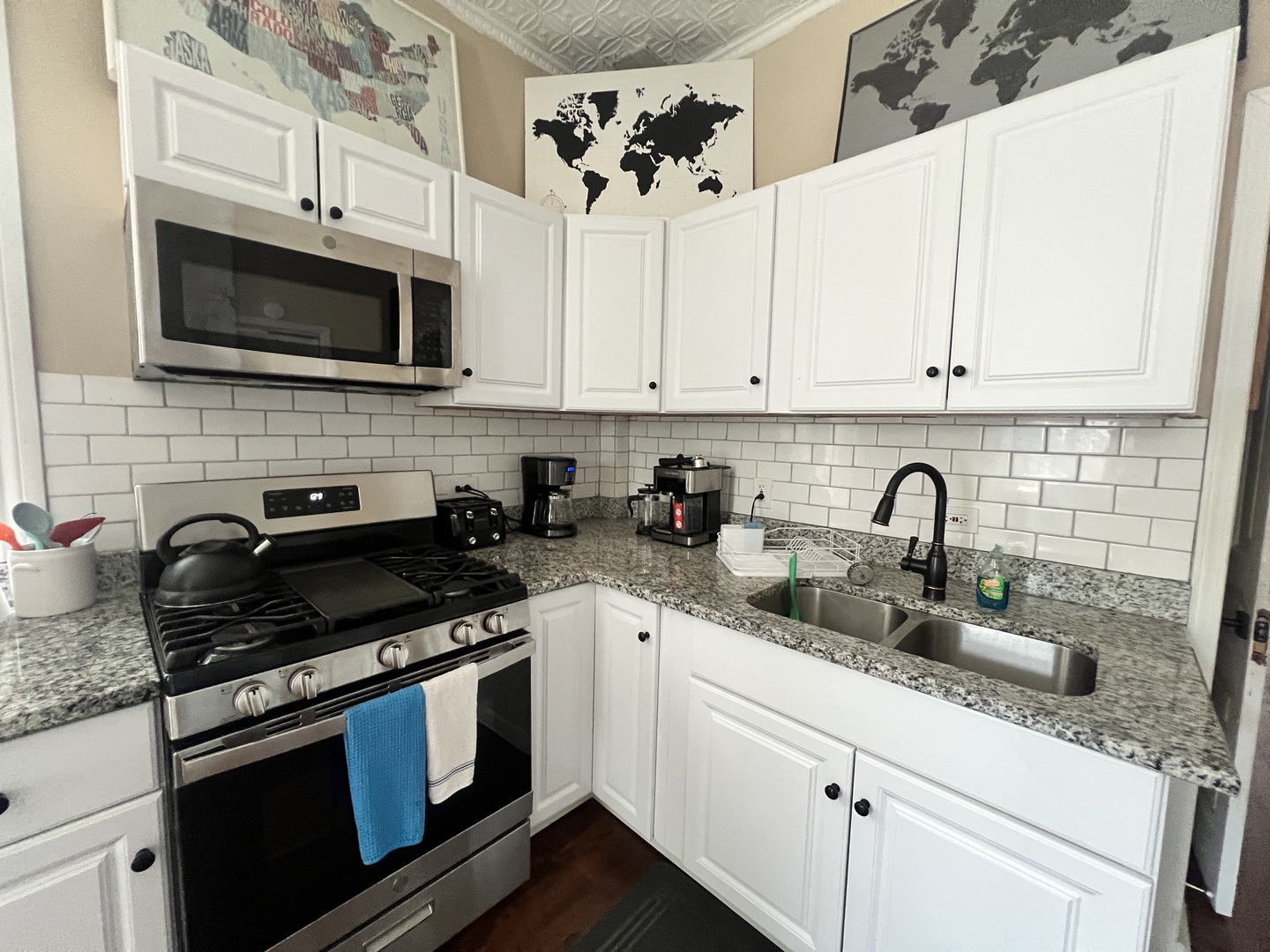 1637 W North Avenue 2