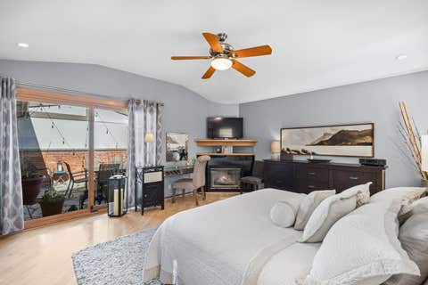 Tiny photo for 820 Lawler Avenue, Wilmette, IL 60091 (MLS # 12675012)
