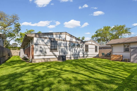 Tiny photo for 820 Lawler Avenue, Wilmette, IL 60091 (MLS # 12675012)