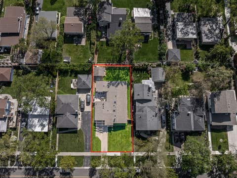 Tiny photo for 820 Lawler Avenue, Wilmette, IL 60091 (MLS # 12675012)