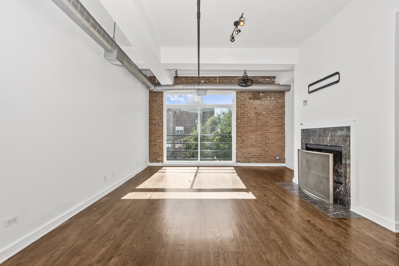 2221 N Lister Avenue 3A
