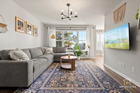 Tiny photo for 310 Buckingham Circle #B, Elgin, IL 60120 (MLS # 12510859)