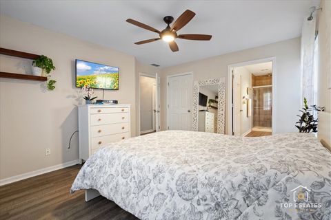 Tiny photo for 310 Buckingham Circle #B, Elgin, IL 60120 (MLS # 12510859)