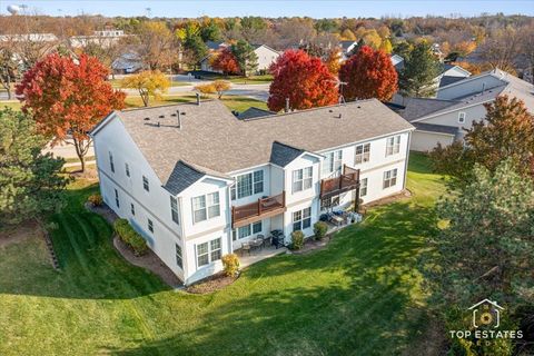 Tiny photo for 310 Buckingham Circle #B, Elgin, IL 60120 (MLS # 12510859)