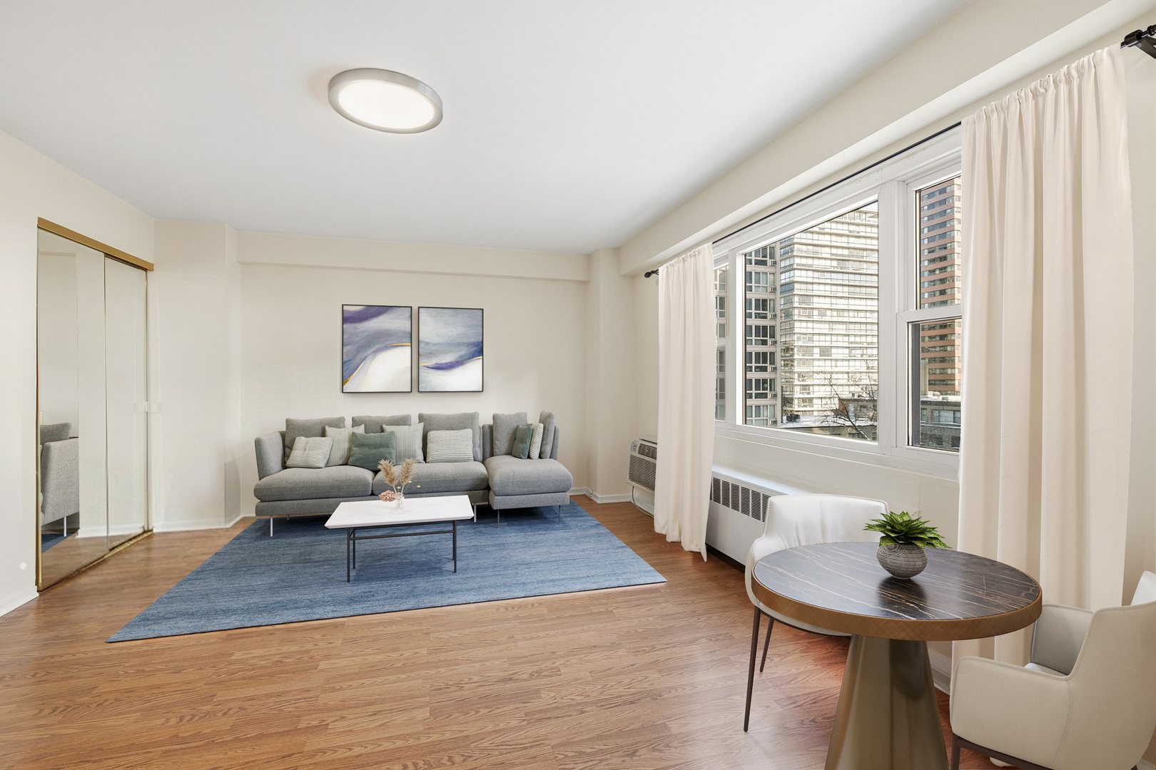 2909 N Sheridan Road 802