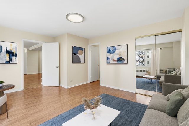 2909 N Sheridan Road 802