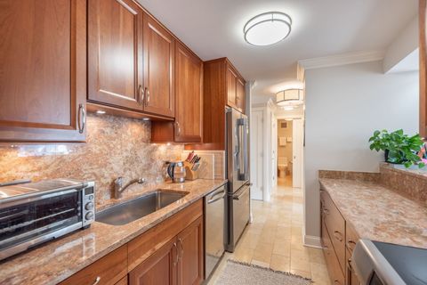 Tiny photo for 111 E Chestnut Street #20H, Chicago, IL 60611 (MLS # 12621651)