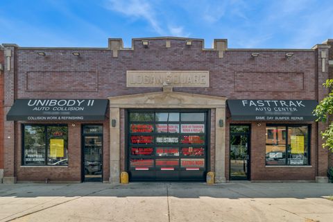 3263 W Fullerton Avenue Chicago IL 60647