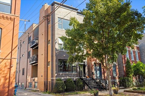 1944 W Thomas Street 2 Chicago IL 60622