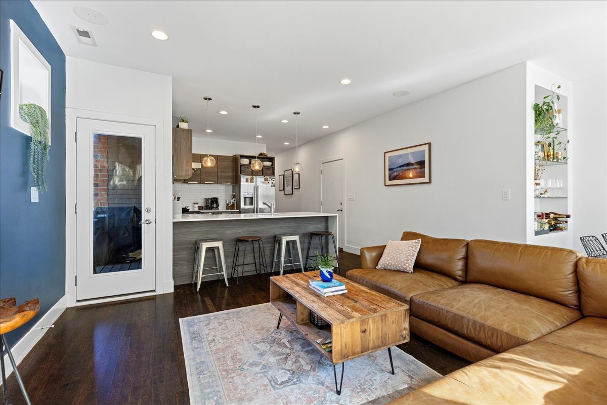 1944 W Thomas Street 2