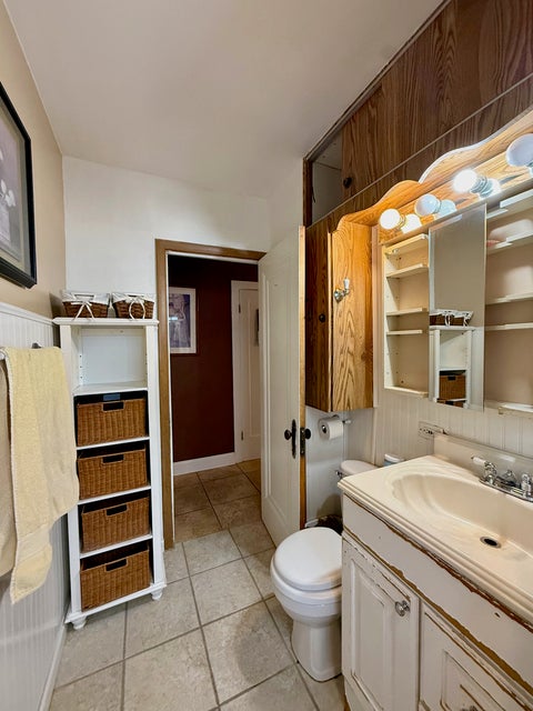 Tiny photo for 3723 Clinton Avenue, Berwyn, IL 60402 (MLS # 12741855)