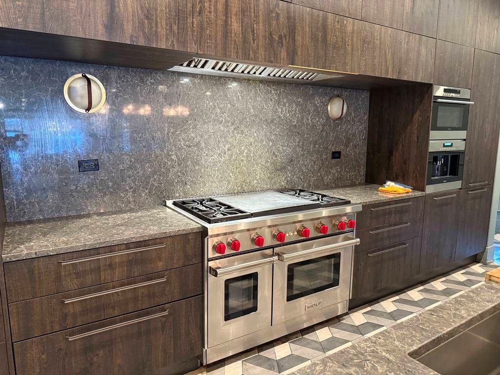 2521 N Halsted Street COMMERCIAL