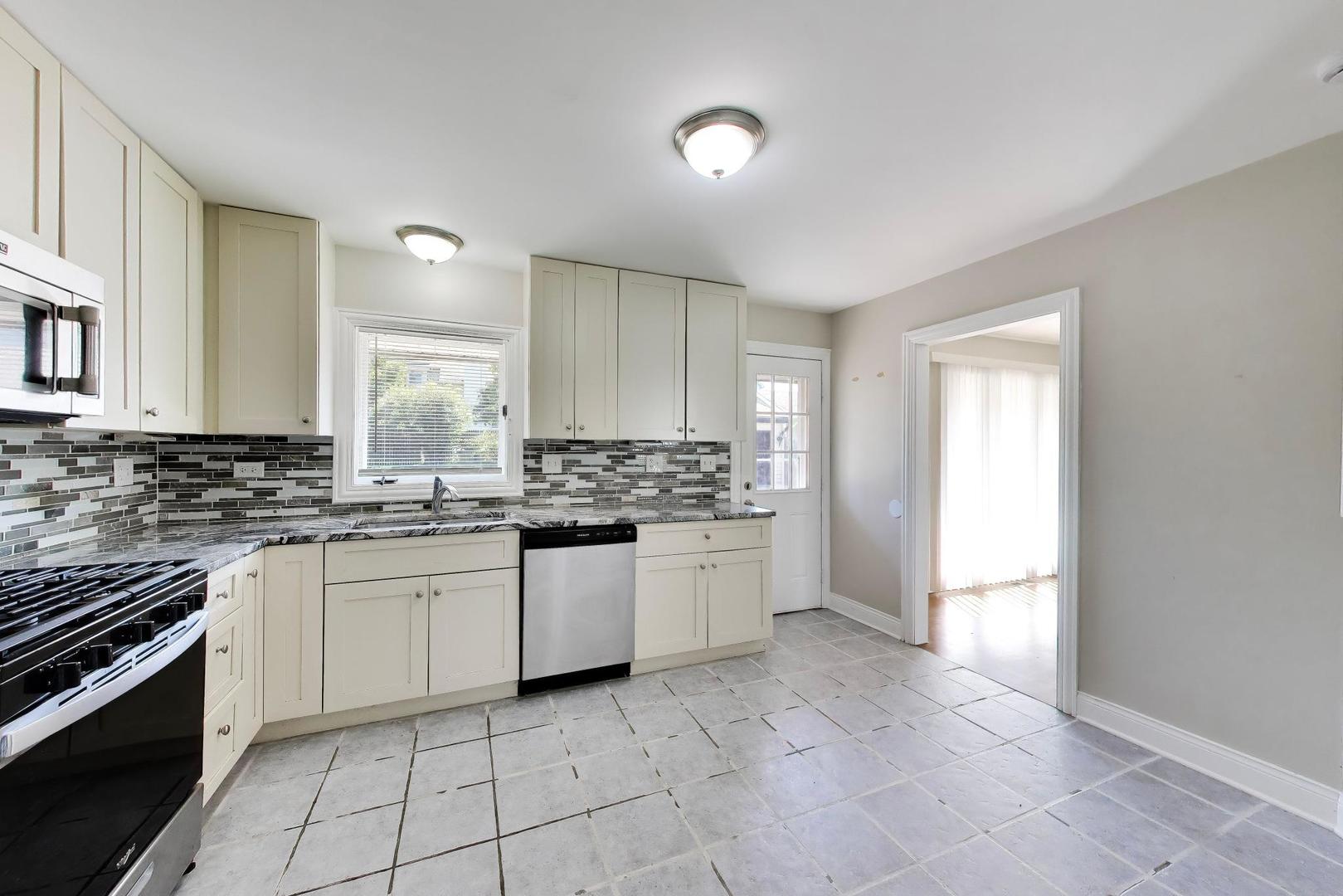 655 Thornwood Drive