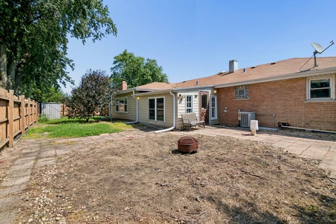 Tiny photo for 7840 W 76th Street, Bridgeview, IL 60455 (MLS # 12741752)