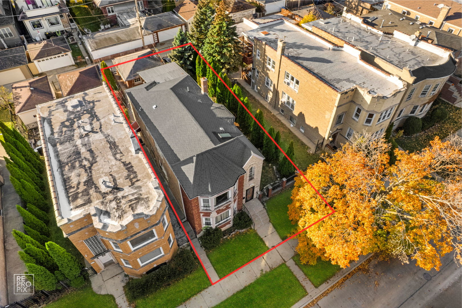 5632 N Richmond Street