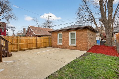 Tiny photo for Chicago, IL 60617 (MLS # 12633144)