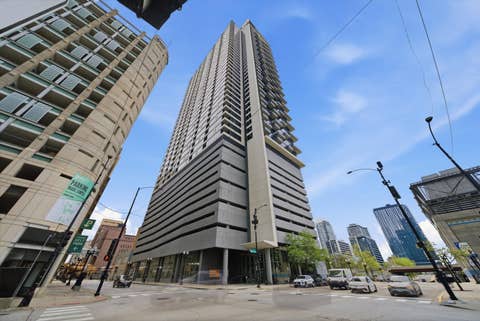 Photo of 235 W Van Buren Street #3814, Chicago, IL 60607 (MLS # 12637338)