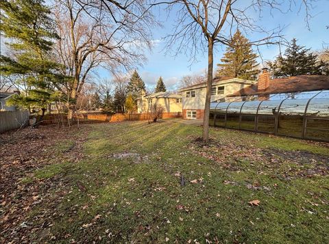 Tiny photo for 7104 Blackburn Avenue, Downers Grove, IL 60516 (MLS # 12544322)