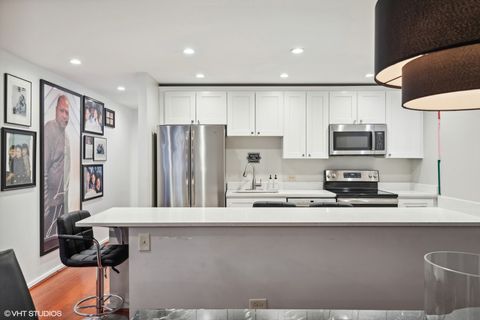 Tiny photo for 40 E 9th Street #1516, Chicago, IL 60605 (MLS # 12599458)