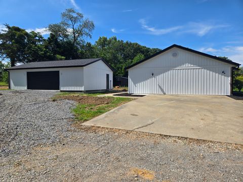 Tiny photo for 956 Auburn Lane SE, Goreville, IL 62939 (MLS # 12683465)