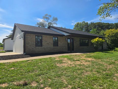 Photo of 956 Auburn Lane SE, Goreville, IL 62939 (MLS # 12683465)