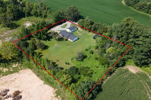Tiny photo for 956 Auburn Lane SE, Goreville, IL 62939 (MLS # 12683465)