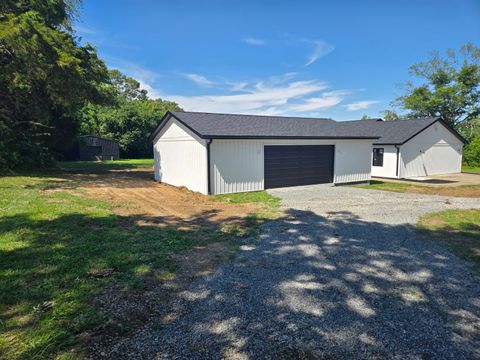 Tiny photo for 956 Auburn Lane SE, Goreville, IL 62939 (MLS # 12683465)