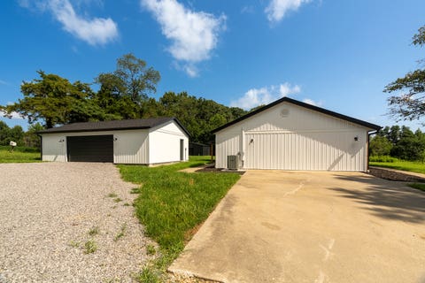 Tiny photo for 956 Auburn Lane SE, Goreville, IL 62939 (MLS # 12683465)
