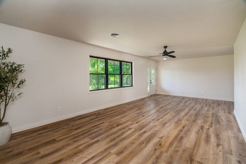 Tiny photo for 956 Auburn Lane SE, Goreville, IL 62939 (MLS # 12683465)