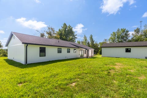 Tiny photo for 956 Auburn Lane SE, Goreville, IL 62939 (MLS # 12683465)