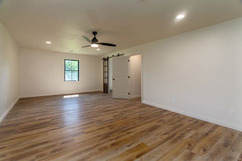 Tiny photo for 956 Auburn Lane SE, Goreville, IL 62939 (MLS # 12683465)