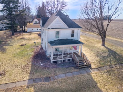 Photo of 212 Allen Street, Holcomb, IL 61043 (MLS # 12563318)